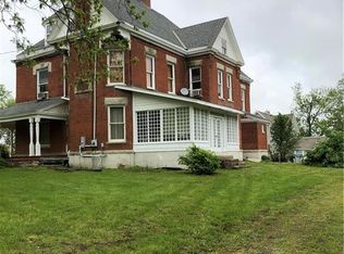 103 E Royle St, Richmond, MO 64085