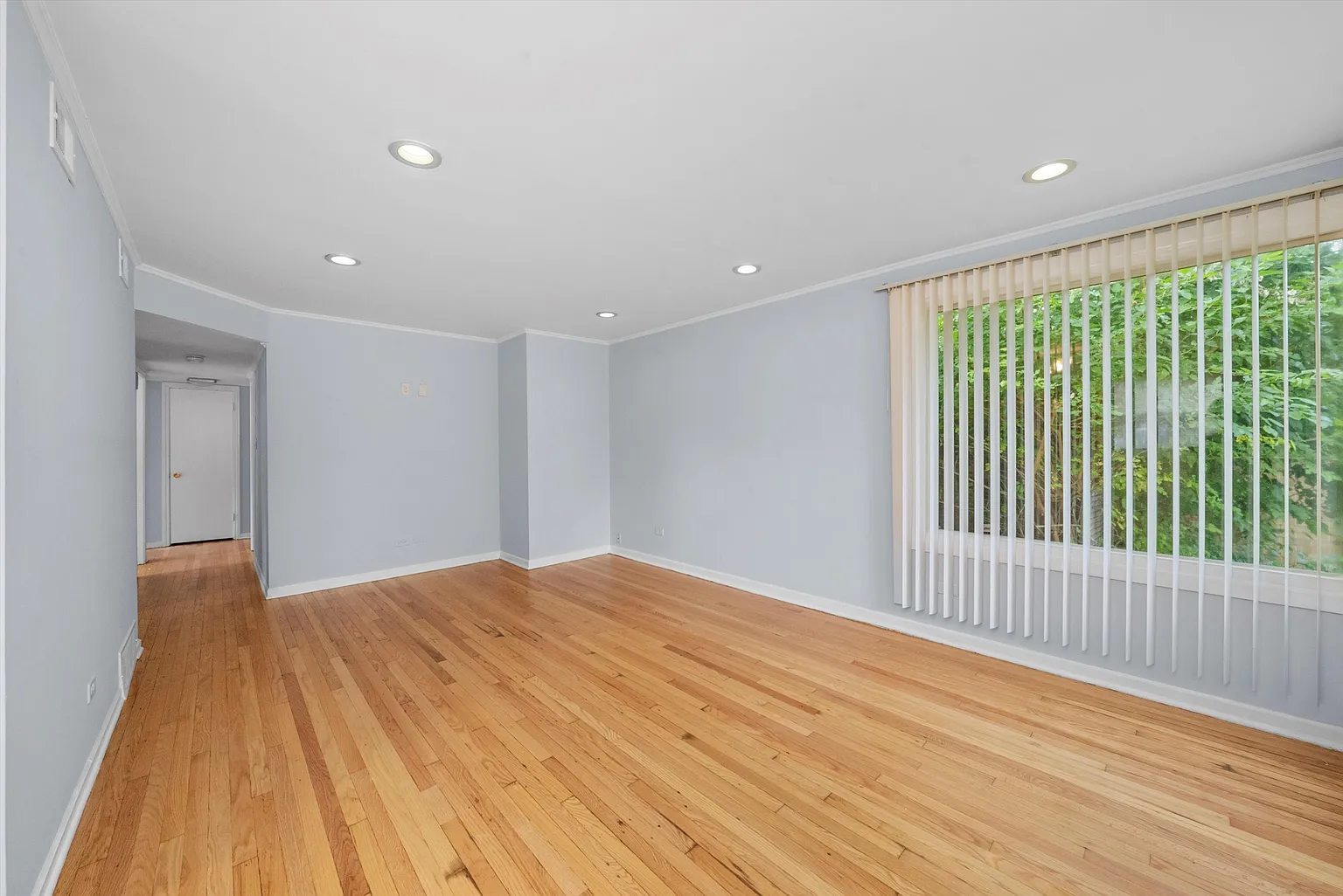 14334 University Ave photo 1