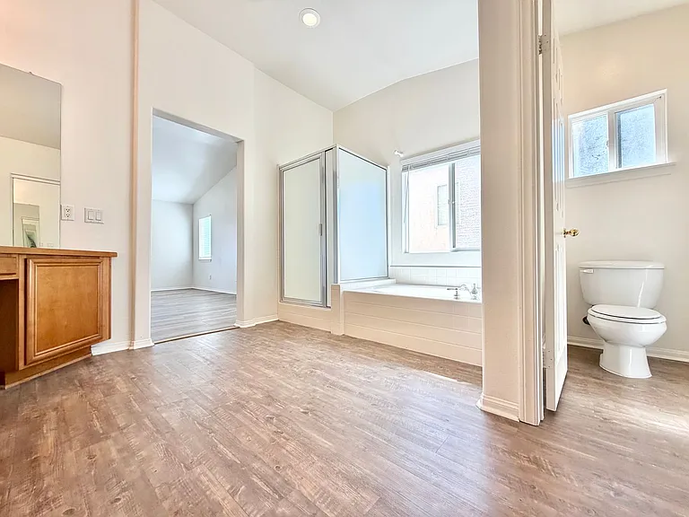 31409 Orchard Ln — Photo 37