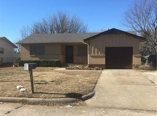 1705 Symphony Ln, Midwest City, OK 73130