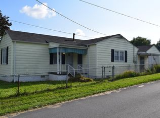 111 Meador Ln, Shady Spring, WV 25918