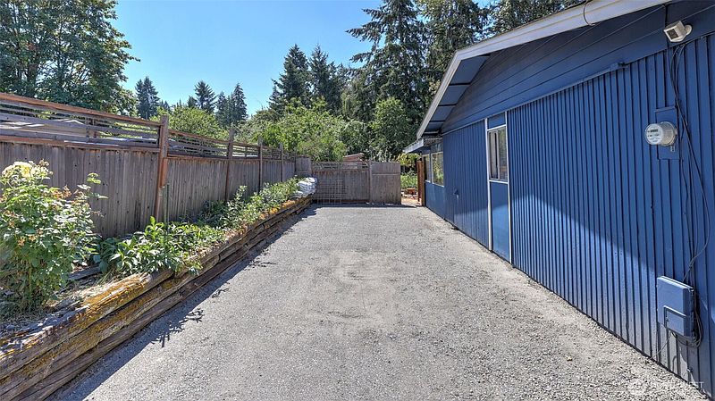 2nd image of 16203 SE Petrovitsky Road