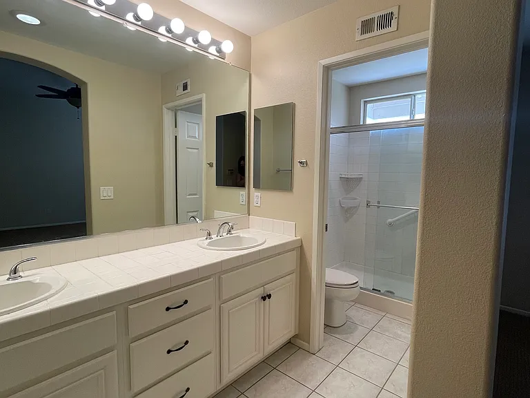 20450 Herbshey Cir — Photo 35