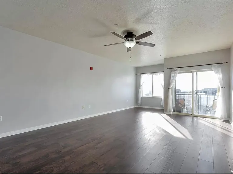 165 W Albion Village Way S #301 — Photo 6