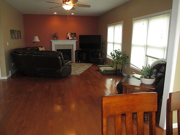 5th image of 71 Mary Senica Ave