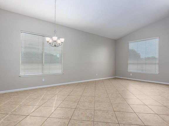 5th image of 28625 N 46th Pl