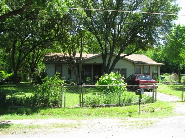9516 McClung Ln, Dallas, TX 75217