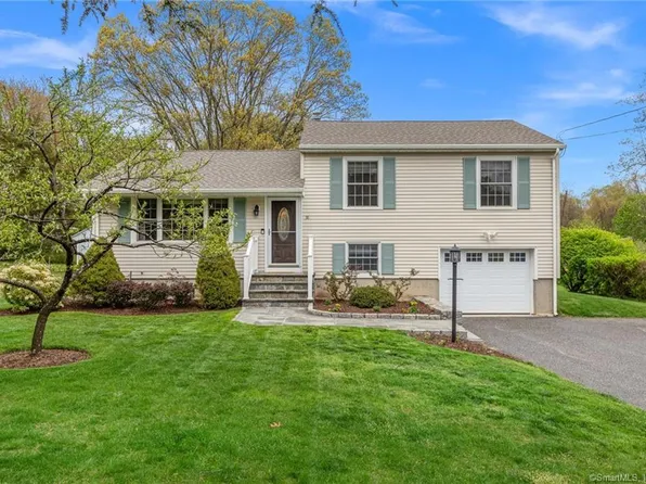 38 Larson Road, New Milford, CT 06776