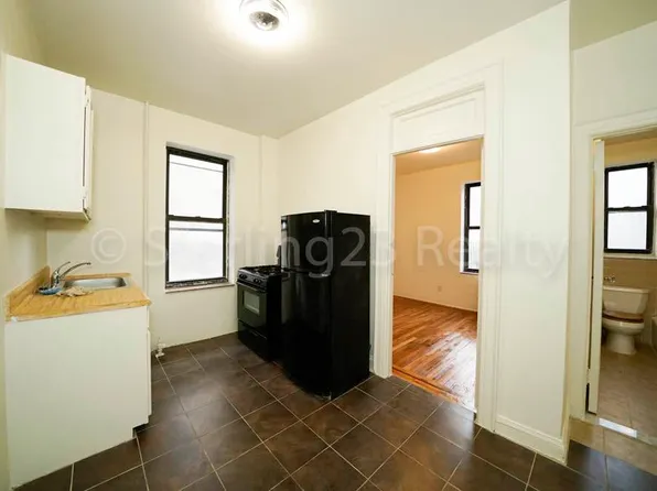 32-48 41st Street image 1 of 7