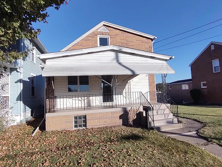 3728 Essex Ave — Photo 2