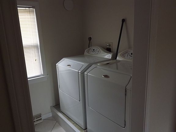 1st fl washer/dryer