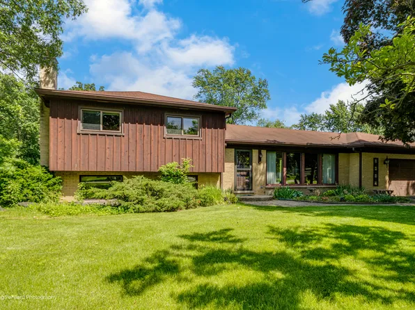 4N227 Central Ave, Bensenville, IL 60106