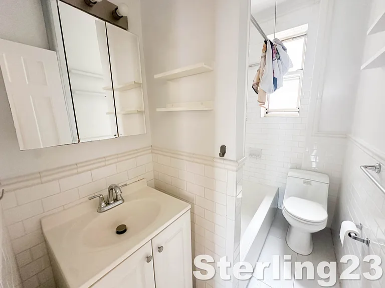 219 Brightwater Ct #D7 — Photo 11