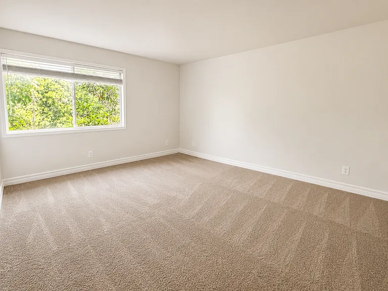 5543 Shasta Ln #4 — Photo 9