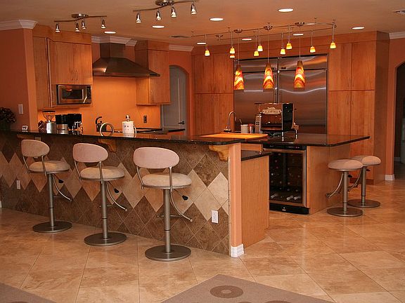 4th image of 2133 Whispering Oak Dr