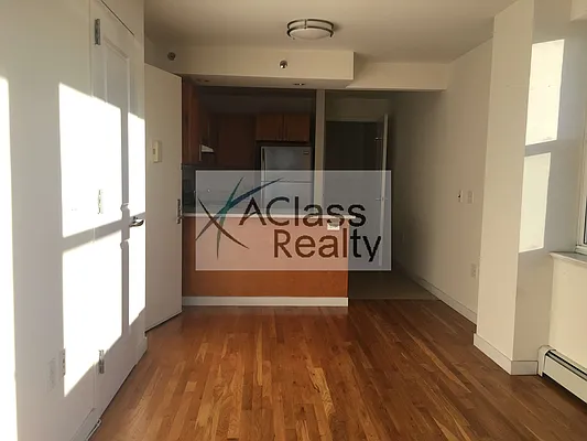 Rented by A Class Realty Long Island City LLC | media 33