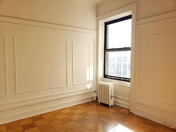 5th image of 517 W 113th St #2E7