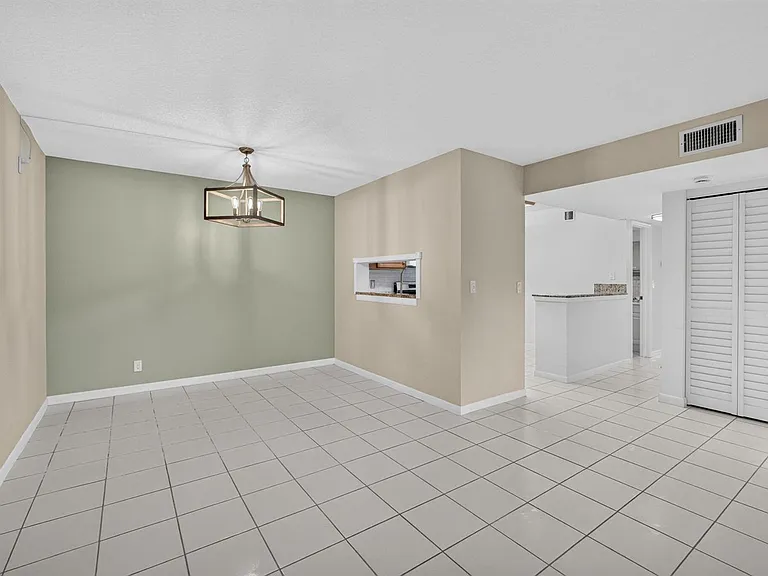 6341 Chasewood Dr #D — Photo 8