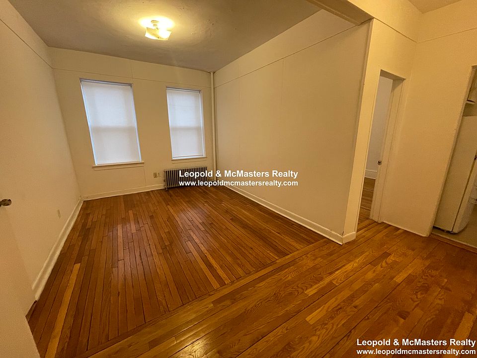 1st image of 122 Warren St #16C