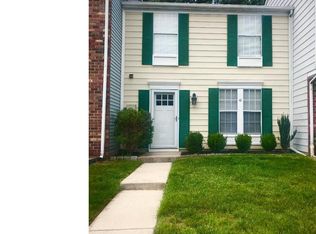 10 Dorchester Cir, Marlton, NJ 08053