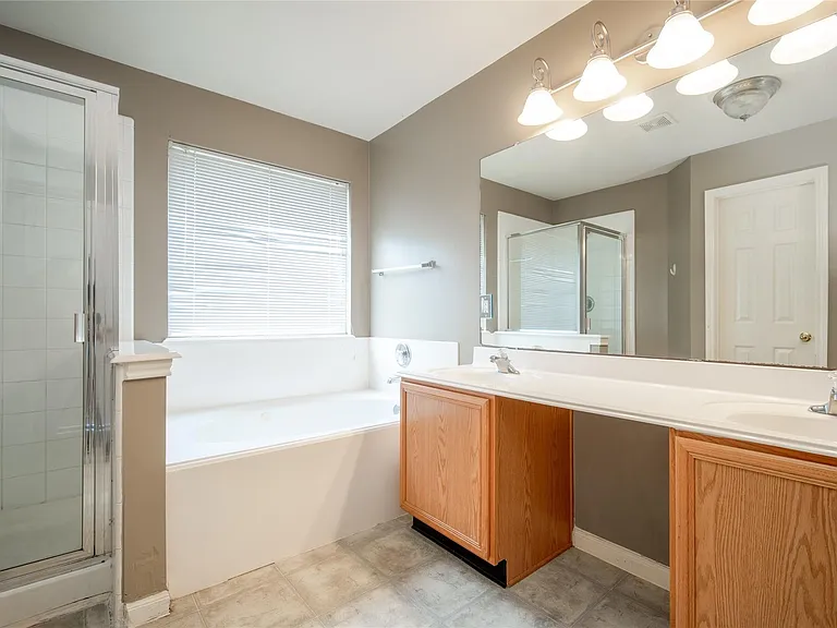 17219 Lilac Vale Ct — Photo 20