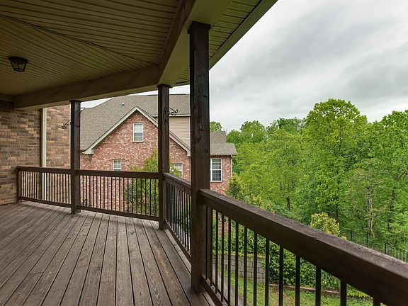 4th image of 513 Summit Oaks Ct