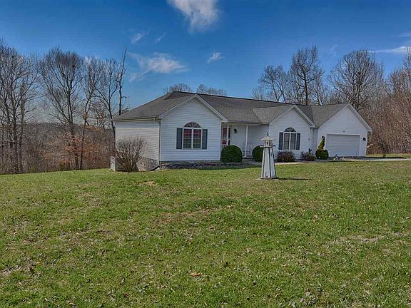 3rd image of 160 Jenny Ln