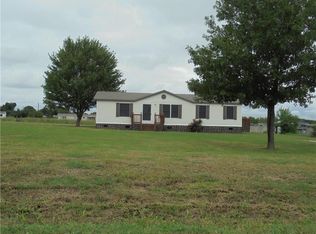 130 Brook Ct, Springtown, TX 76082