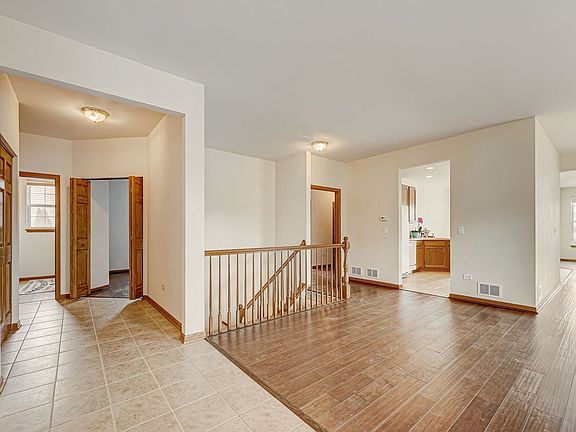 5th image of 16607 Grandwood Lake Dr