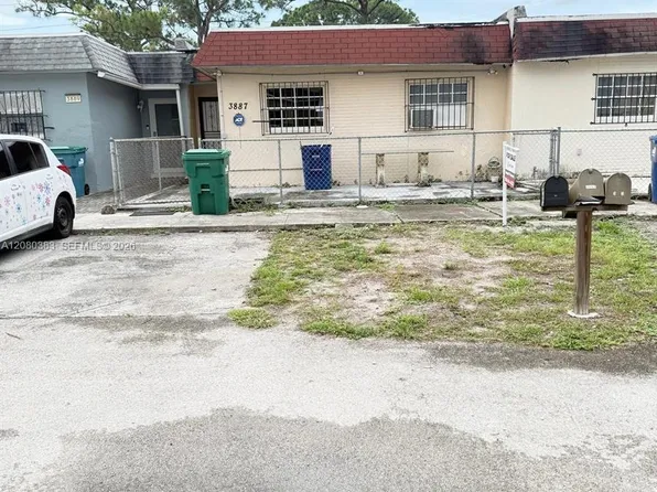 3887 NW 207th St, Miami Gardens, FL 33055
