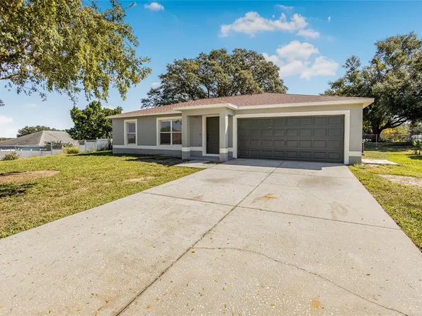 5001 Pine Needle Dr, Mascotte, FL 34753