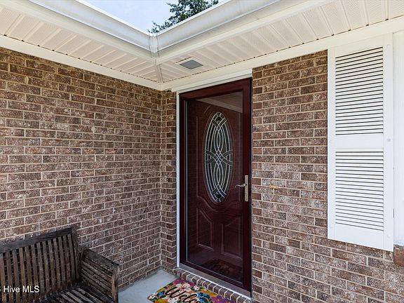 5th image of 3988 Fairfax Street