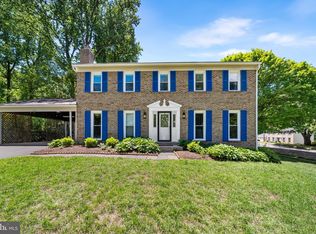 11025 Melissa Ct, Fairfax, VA 22030