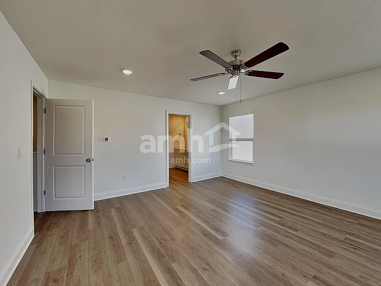 962 Heritage Blvd — Photo 8