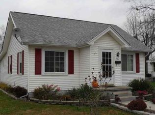 222 W Lincoln St, Shelburn, IN