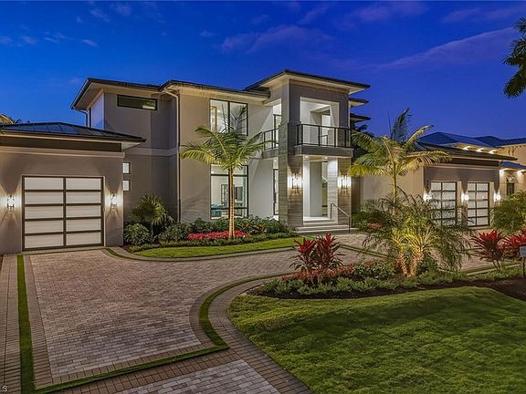 2nd image of 405 Putter Point DR
