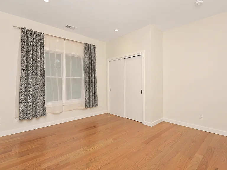 160 Sycamore Rd — Photo 30