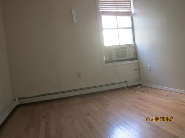 387 South Fifth Street image 6 of 17