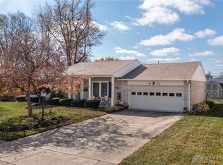 1032 Crestview Dr, Troy, OH 45373
