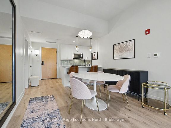 4th image of 121 Mary St #408
