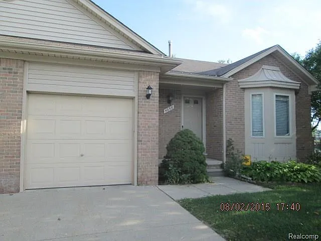 4056 Heatherwood Ct photo 1