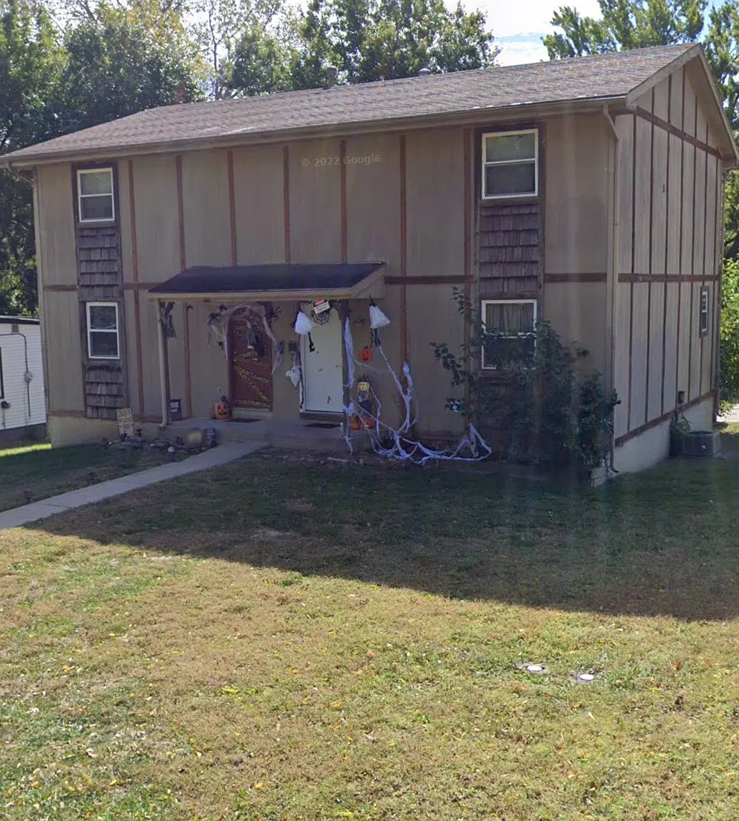 1227 1229 Pawnee — Photo 1