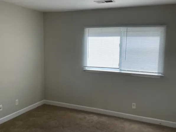 Rowan Street Apartments, 912 Rowan St APT 5, Charlotte, NC 28208