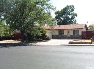 530 Ward Ave, Patterson, CA 95363