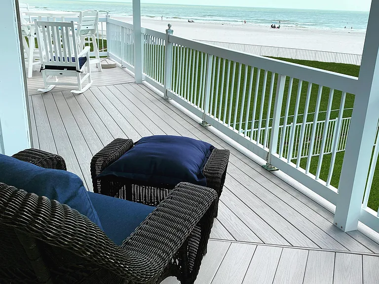 Wrap around Deck with the most perfect view