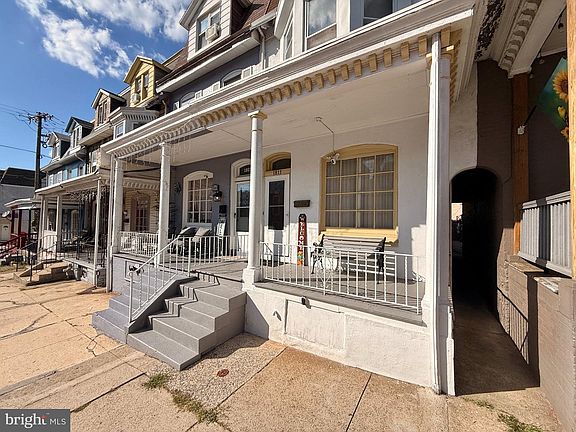 5th image of 1811 Perkiomen Ave