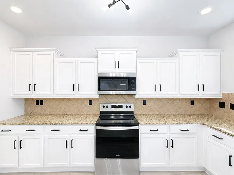 12881 Clydesdale Dr — Photo 12