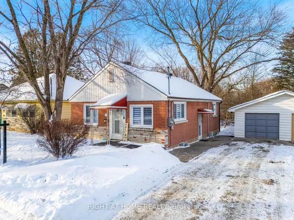 735 Srigley St, Newmarket, ON L3Y 1X6