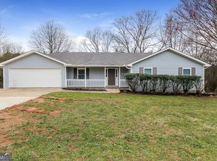 45 Summer Mist Ct, Stockbridge, GA 30281