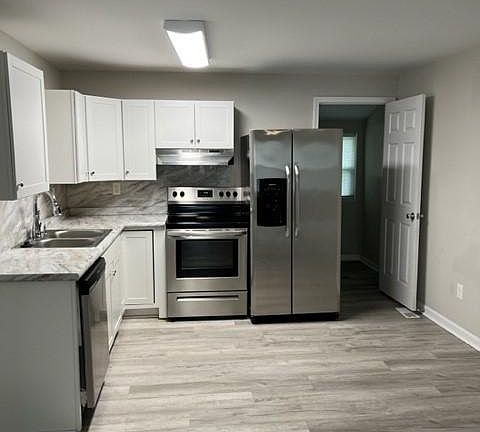4th image of 506 E Church St